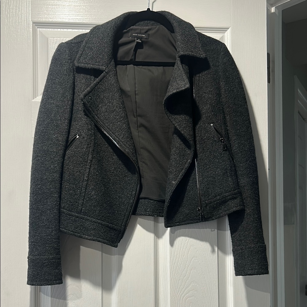 Women's Gray Jacket
